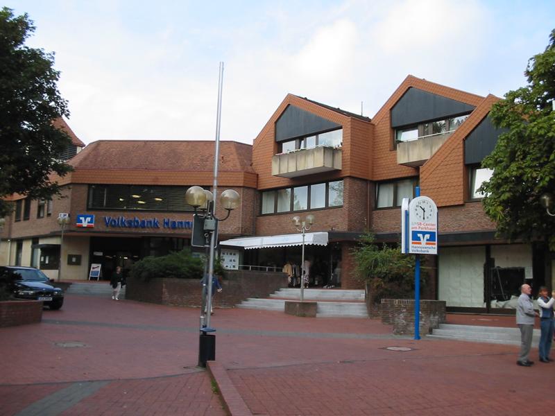 Geschäftshaus Barsinghausen Geschäftshaus Barsinghausen Innenabdichtung, Rissinjektion, Sanierputz